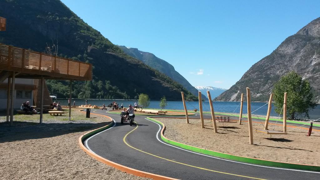 Laerdal Ferie- Og Fritidspark Lærdalsøyri Exterior foto